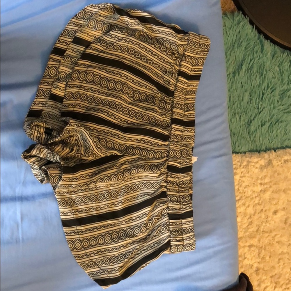 Acacia shorts